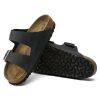 чифт унисекс кожени чехли Биркенщок / BIRKENSTOCK Arizona Soft Footbed черни изглед подметка