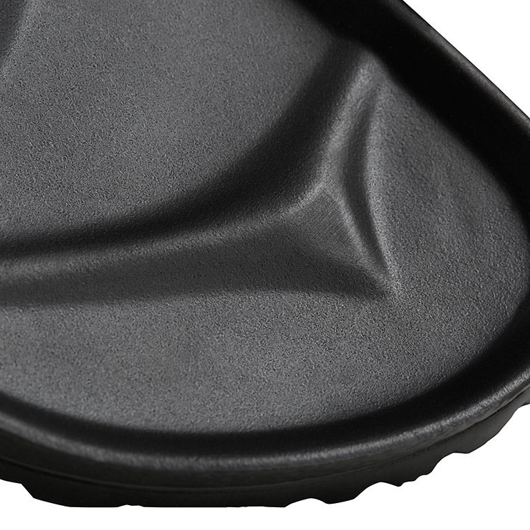 Детайл допълнително сцепление за пръстите на мъжки чехли BIRKENSTOCK Arizona EVA черни