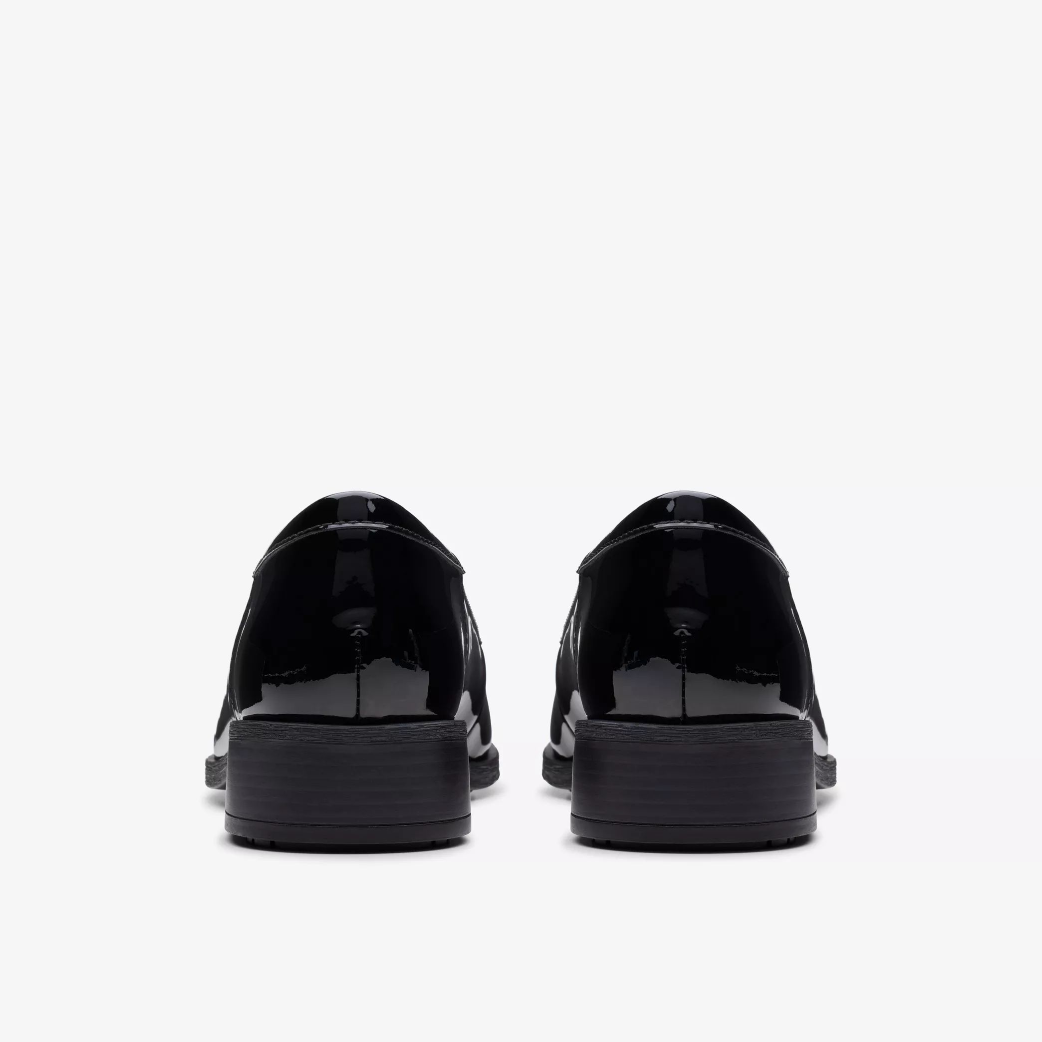 Дамски мокасини с ток Clarks Havisham Edge 26178704 черни от естествен лак - снимка 4