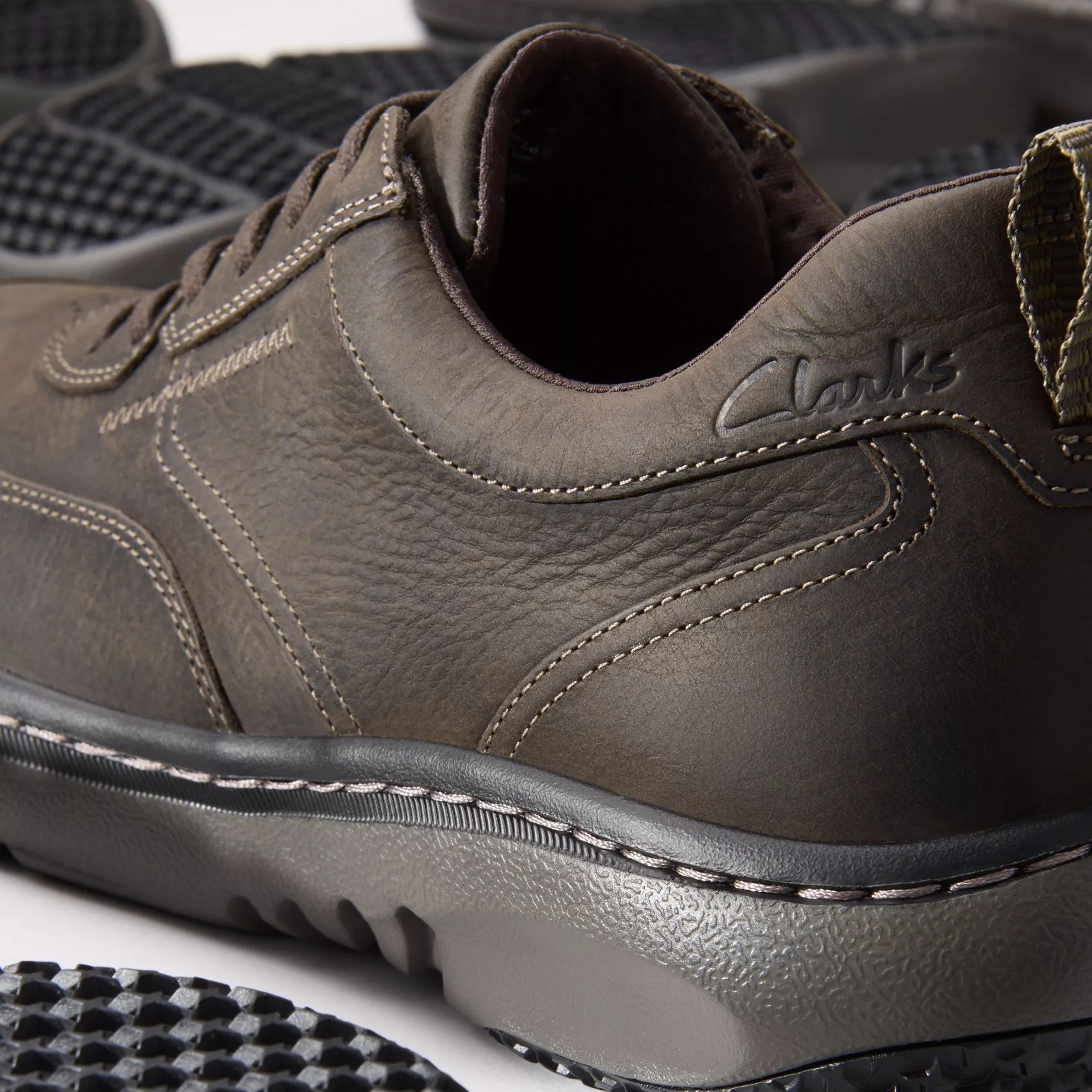 Мъжки обувки Clarks Pro Lace Dark Brown Tumbled 26175191 - снимка 6