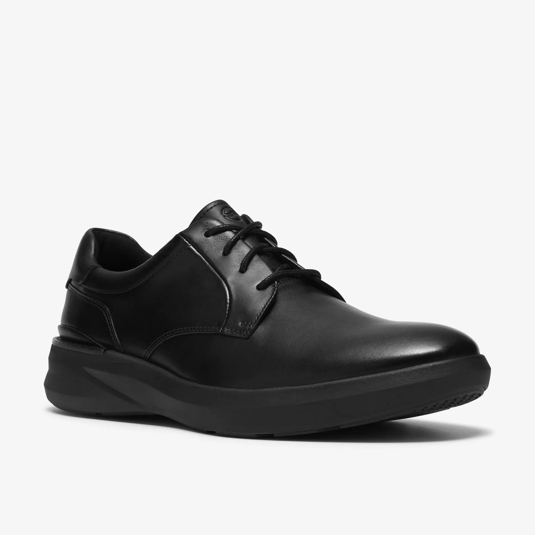мъжки комфортни обувки clarks code h plain 26328622 черни от естествена кожа - снимка 1